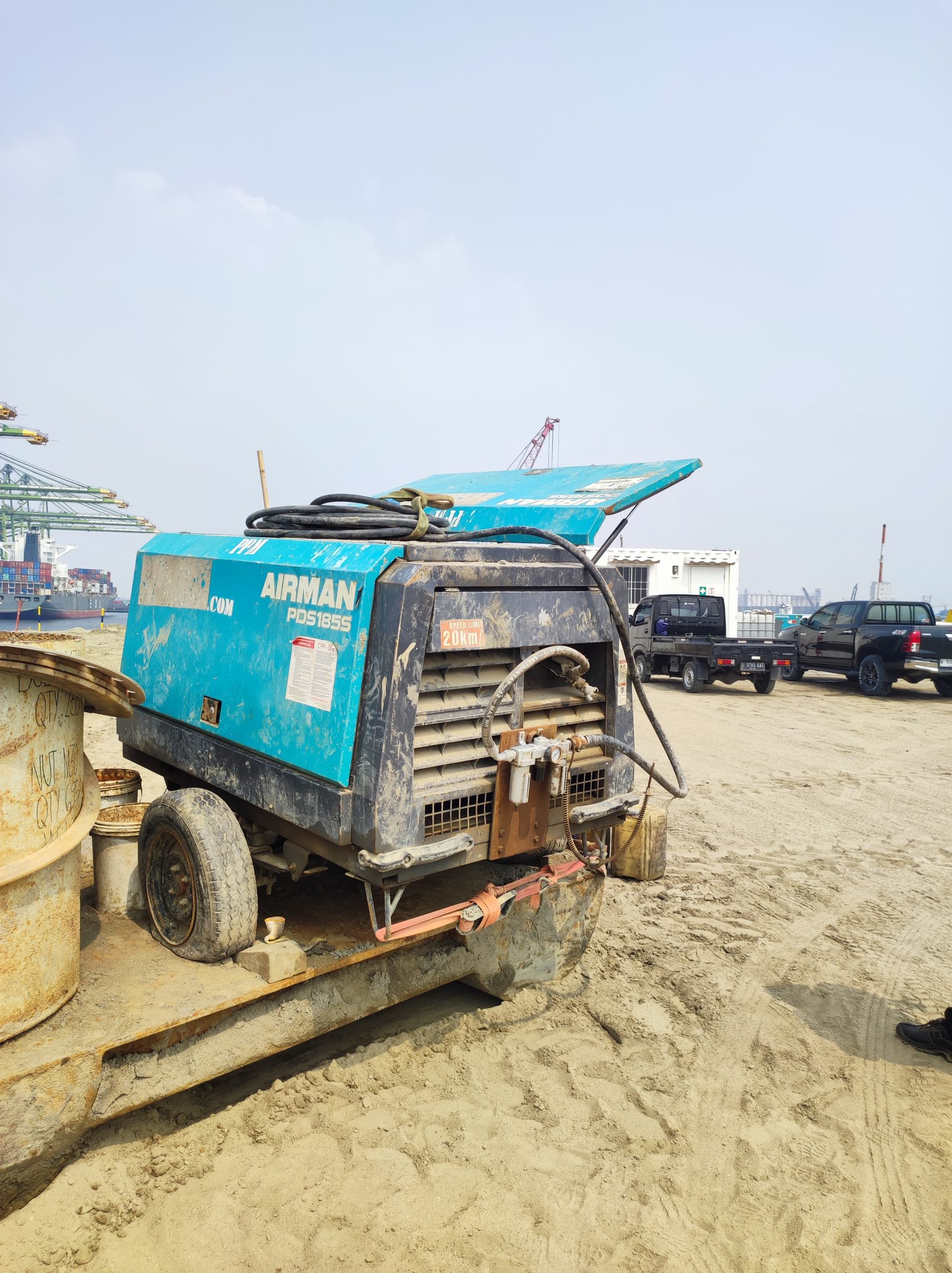 PT Pantja Putra Mashindo Buka Cabang Baru di Gresik: Sewa Compressor Airman PDS185 CFM untuk Proyek Anda